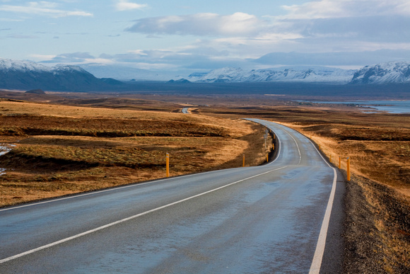 Road to Pingvellir