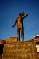 Monumento con le parole di Bonaventura