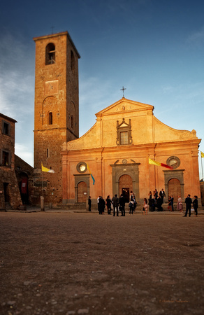 Piazza San Donato - Evening Approaches